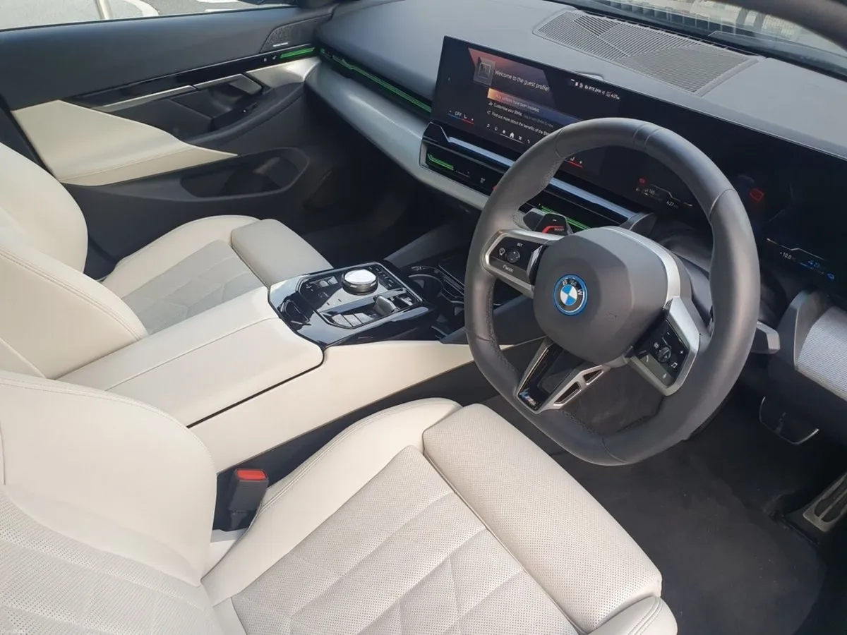 BMW 5-Series 530e M Sport Saloon - Image 6