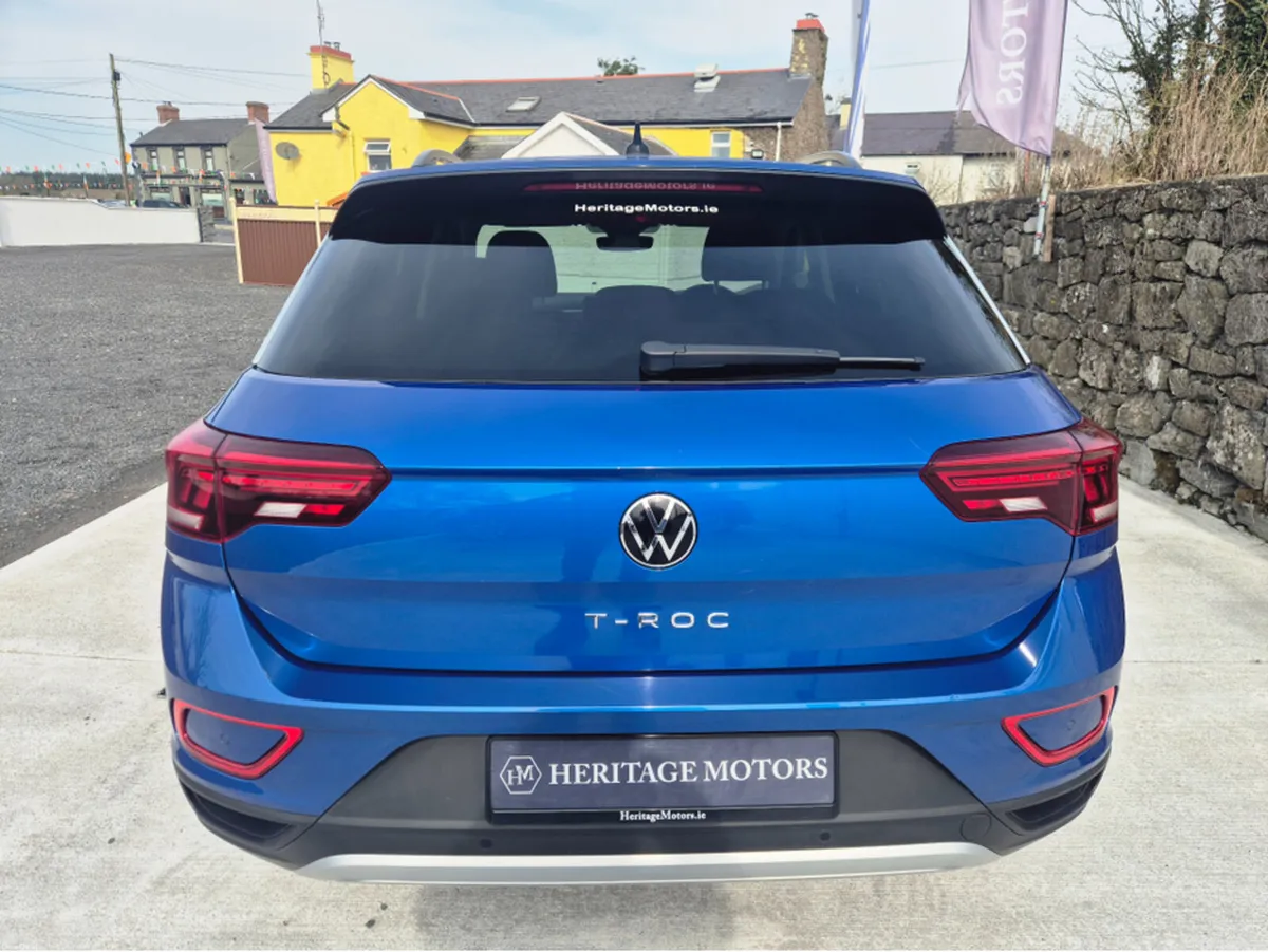 Volkswagen T-Roc LIFE 1.0 TSI MANUAL 6SPEED FWD 11 - Image 5