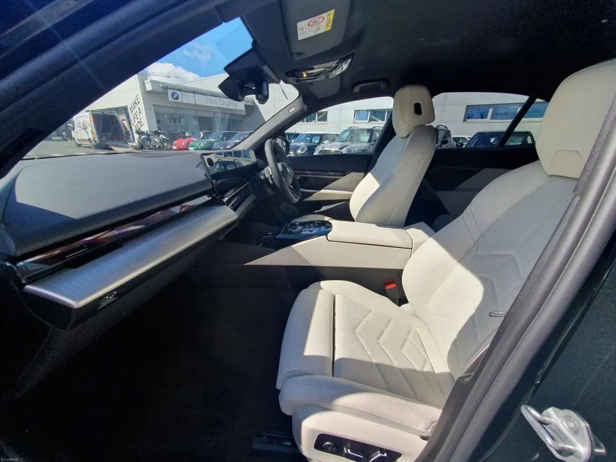 BMW 5-Series 530e M Sport Pro Saloon - Image 6