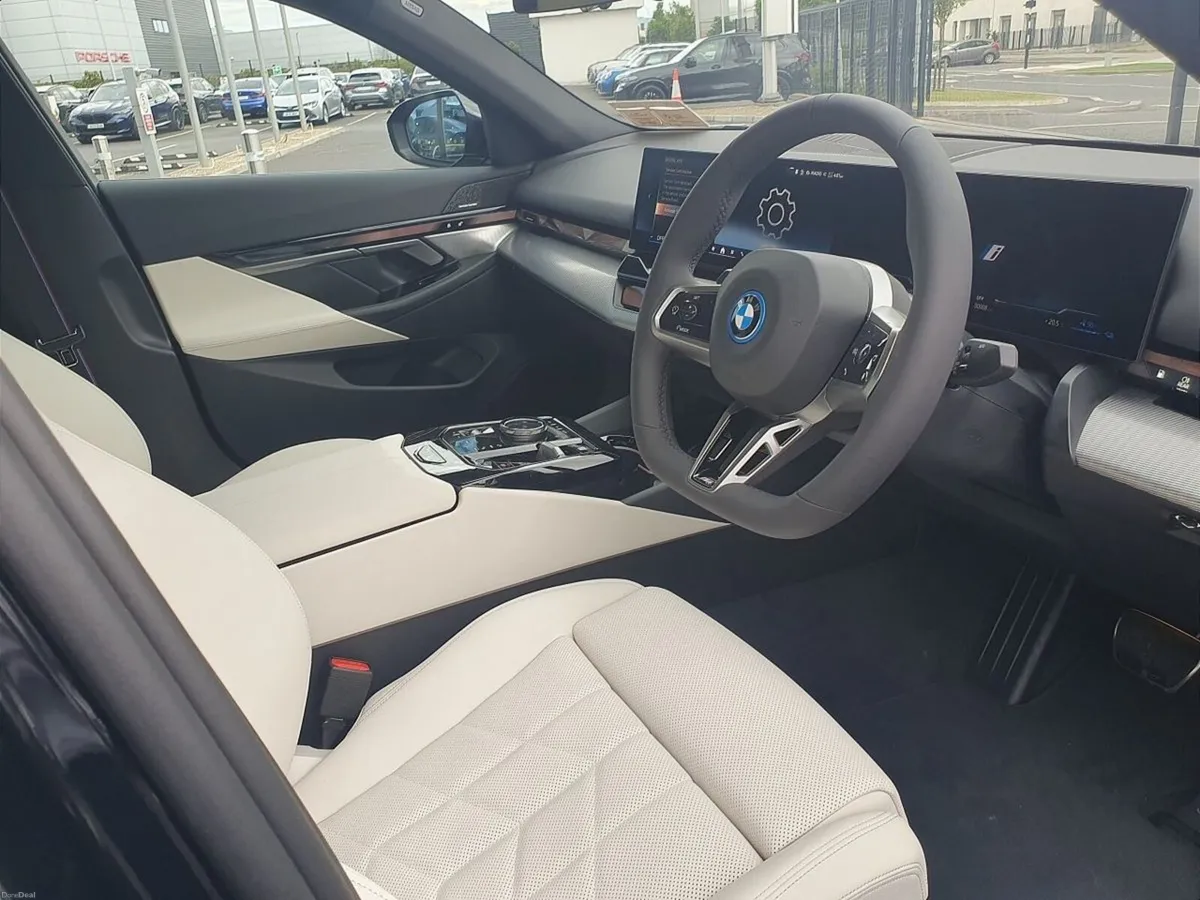 BMW 5-Series 530e M Sport Pro Saloon - Image 6