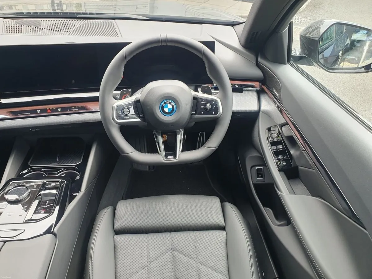 BMW 5-Series 530e M Sport Pro Saloon - Image 5