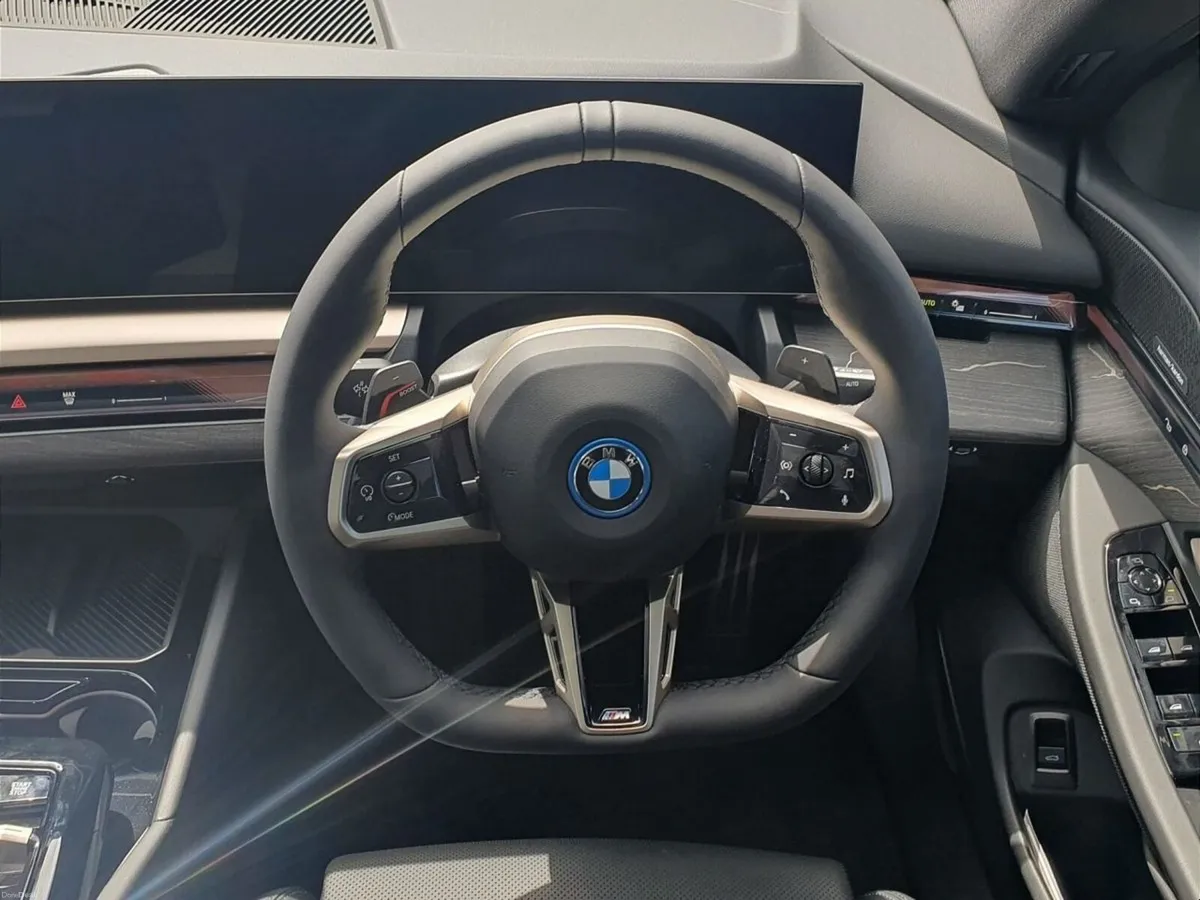BMW 5-Series 530e M Sport Pro Saloon - Image 4