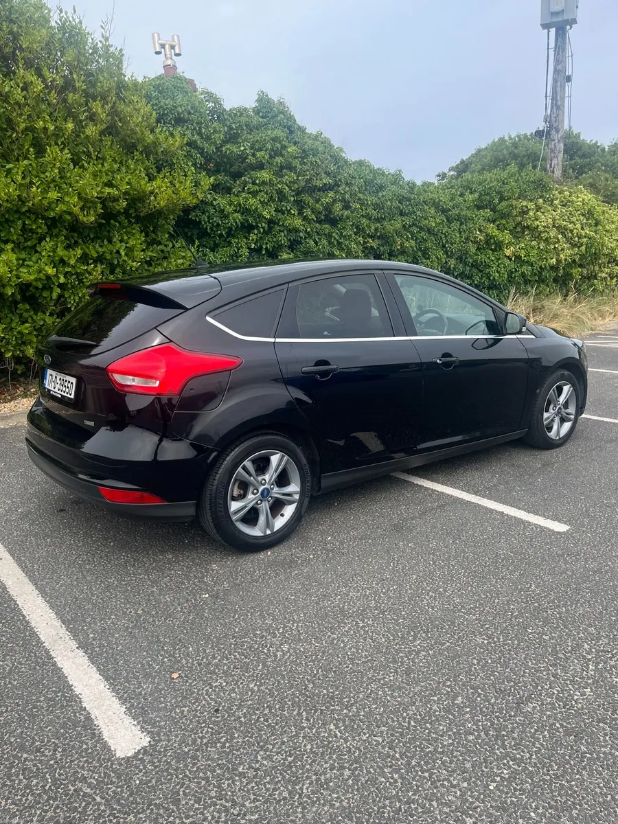 Ford Focus Zetec 1.0 EcoBoost - Image 1