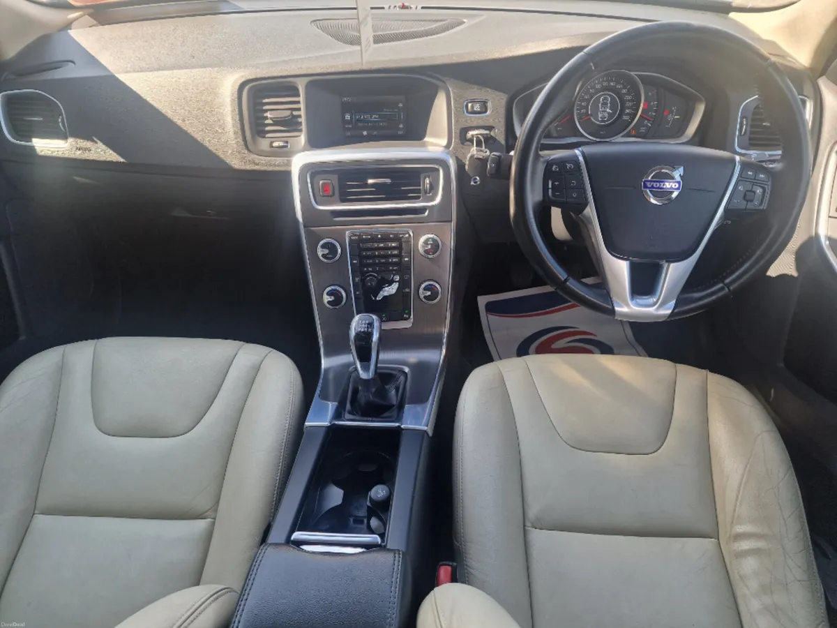 Volvo S60 D2 SE 4DR - Image 6