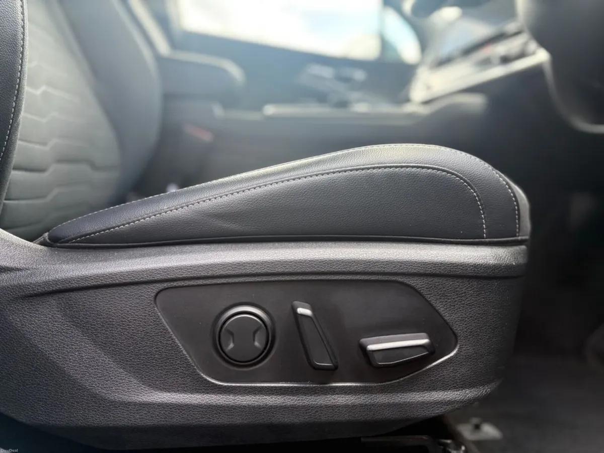 Kia Sportage 1.6 Plug in hybrid - Image 6