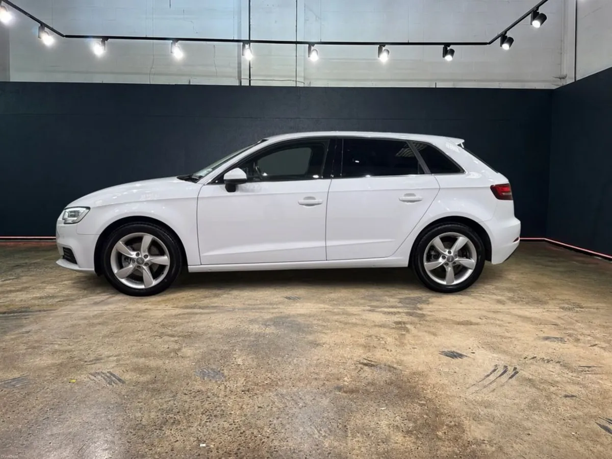 Audi A3 1.4 TSI AUTOMATIC - SIGNATURE EDITION - FA - Image 6