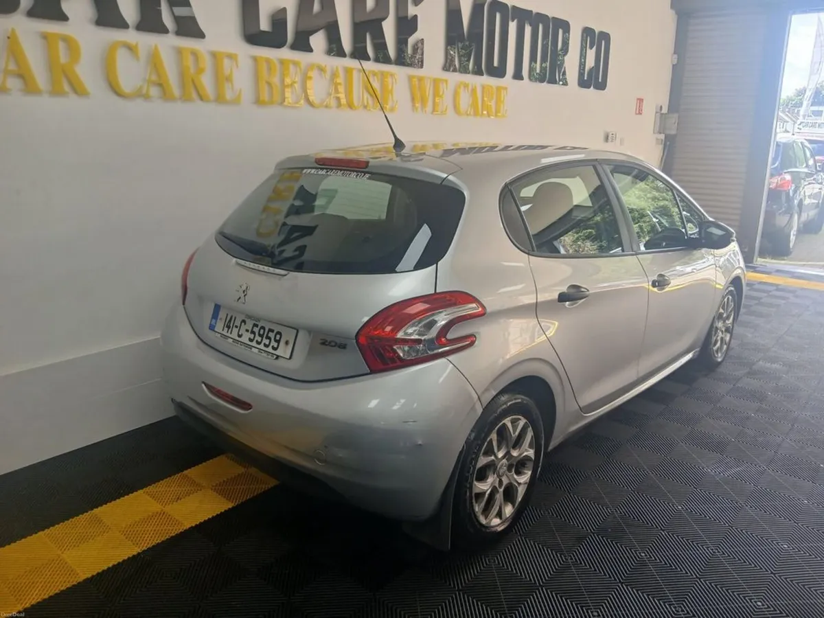 Peugeot 208 Access 1.4 HDI 4DR - Image 4