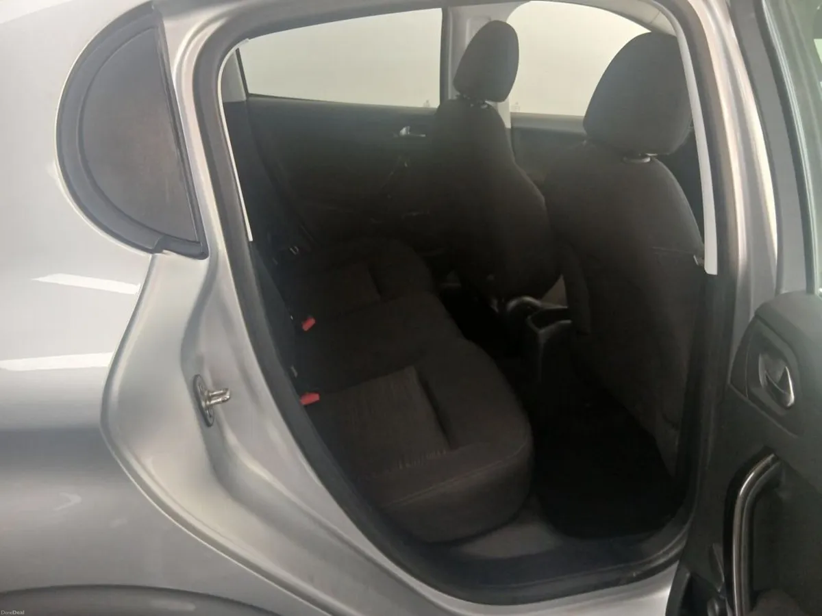 Peugeot 208 Access 1.4 HDI 4DR - Image 6
