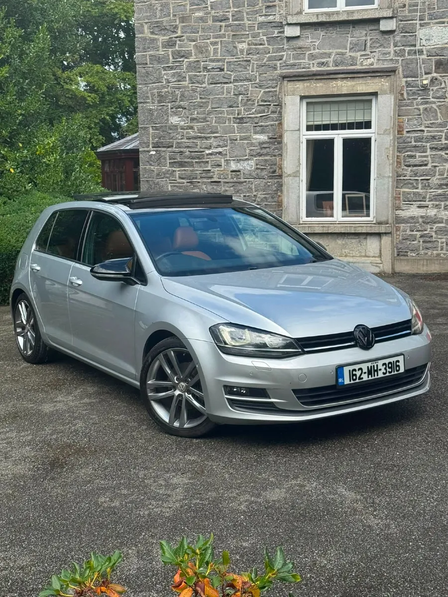 VW Golf 1.4 Highline Panoramic Sunroof LeatherSeat - Image 1