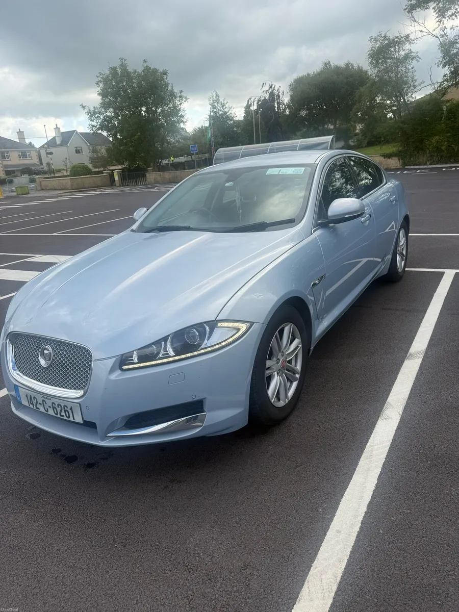 Car - Image 2