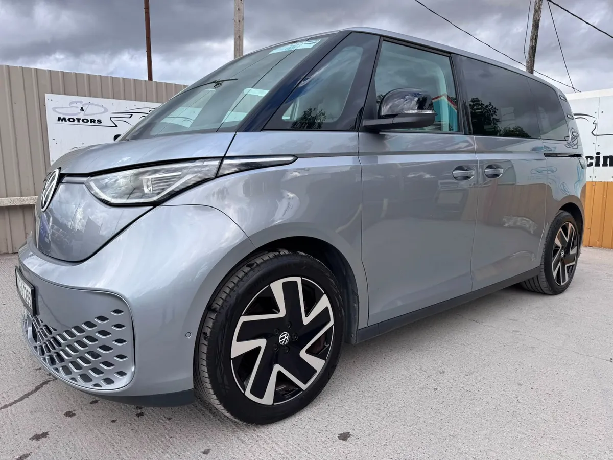 222 VW ID.BUZZ PRO 15 MAX 77KWH 204BHP SWB 5DR - Image 1