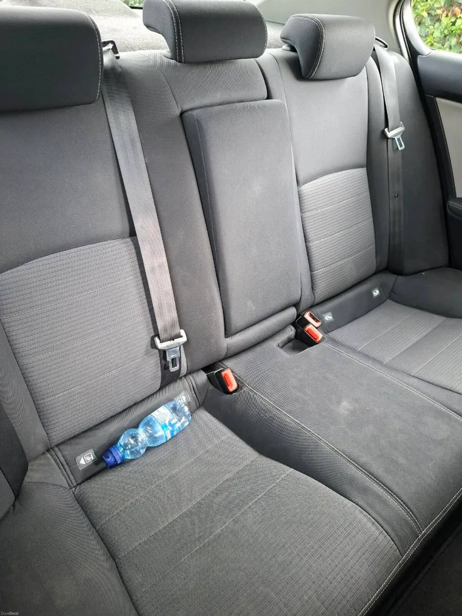 TOYOTA AVENSIS 2016 - Image 6
