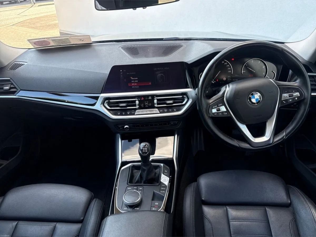 BMW 3-Series 318d Sport Saloon - Image 4