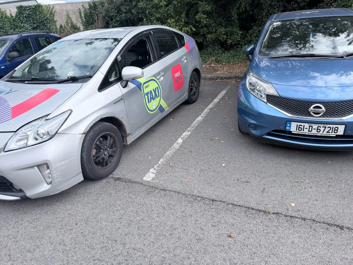 Toyota Prius - Image 3