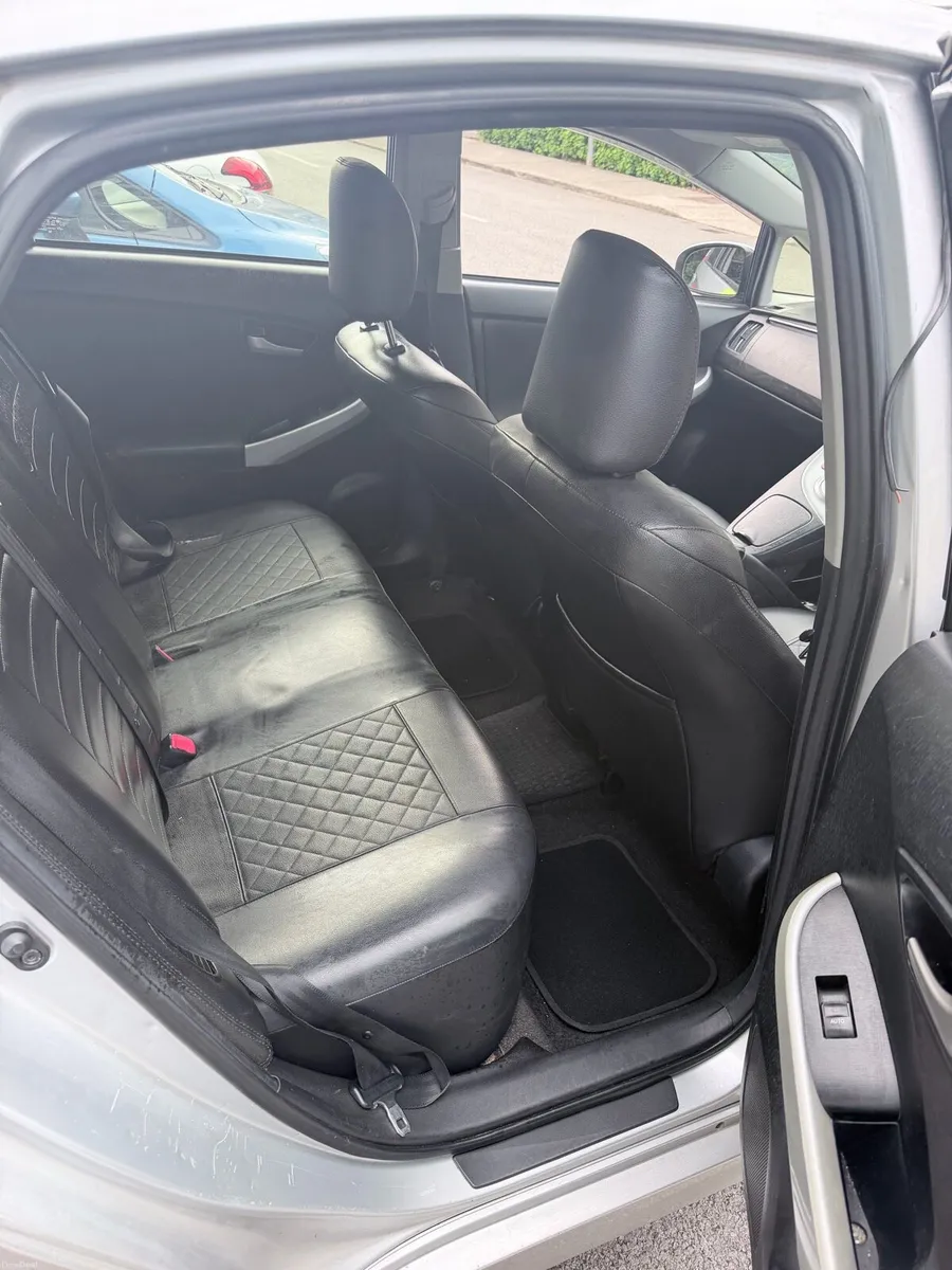 Toyota Prius - Image 5