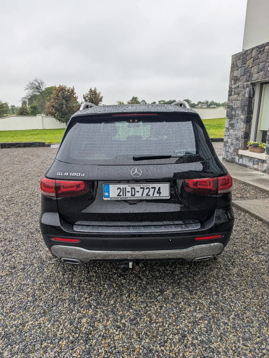 Mercedes-Benz GLB 2021 - Image 3