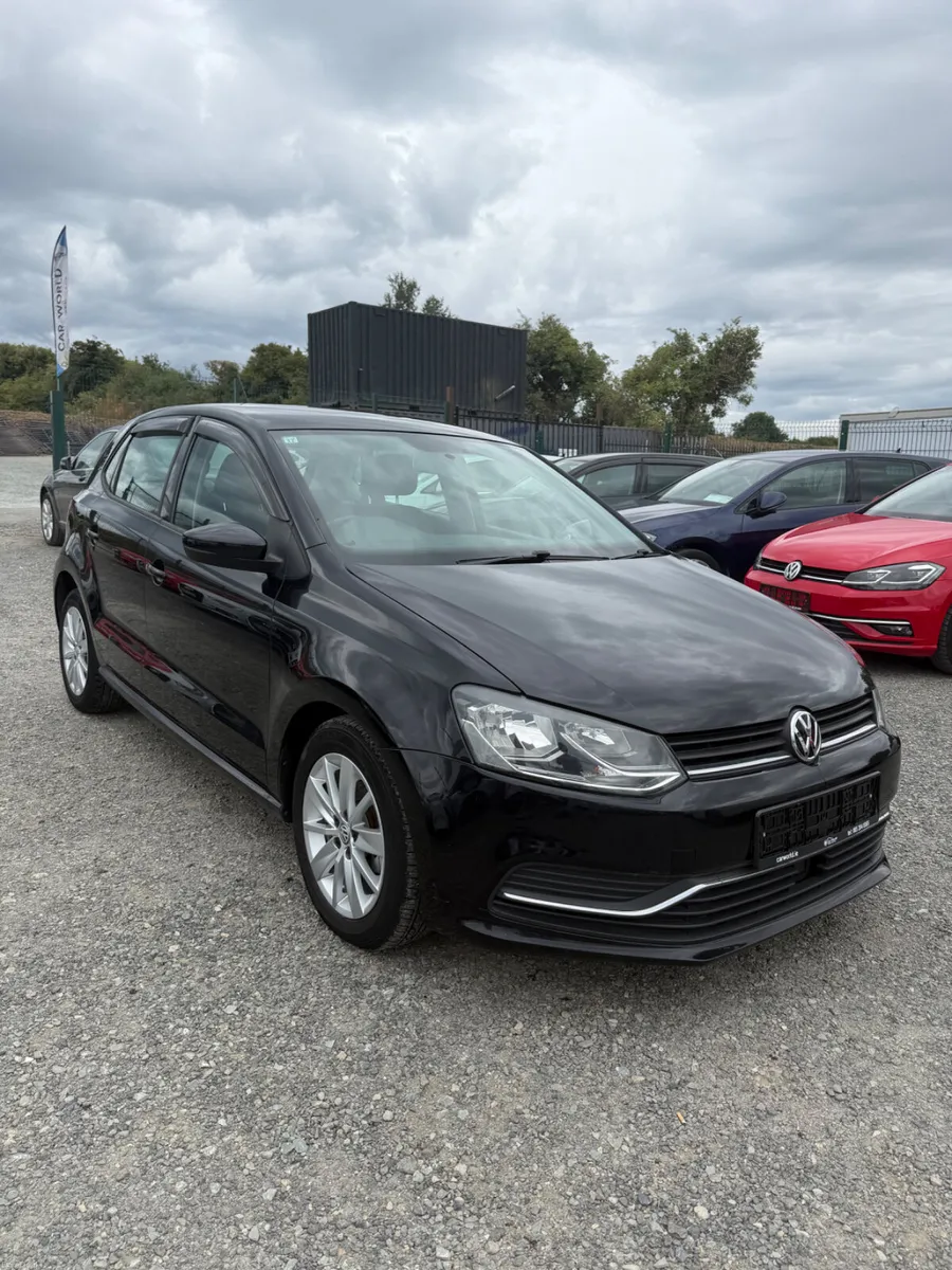Volkswagen Polo 2015 Black - Image 3