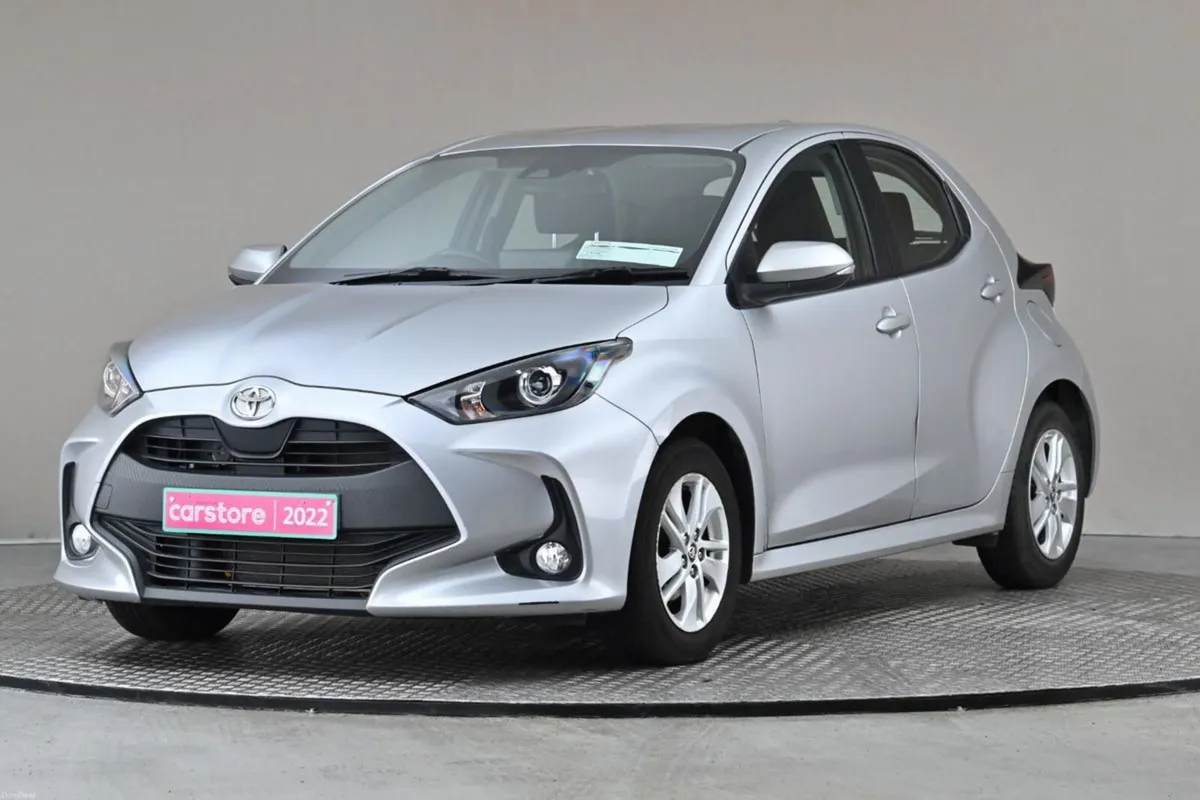 Toyota Yaris 1.0 5Dr Luna**IRISH CAR** - Image 3