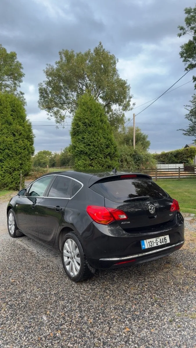 Vauxhall Astra - Image 2