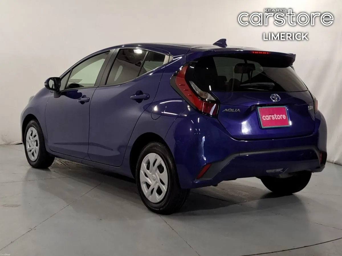 Toyota Aqua 1.5 - Image 5