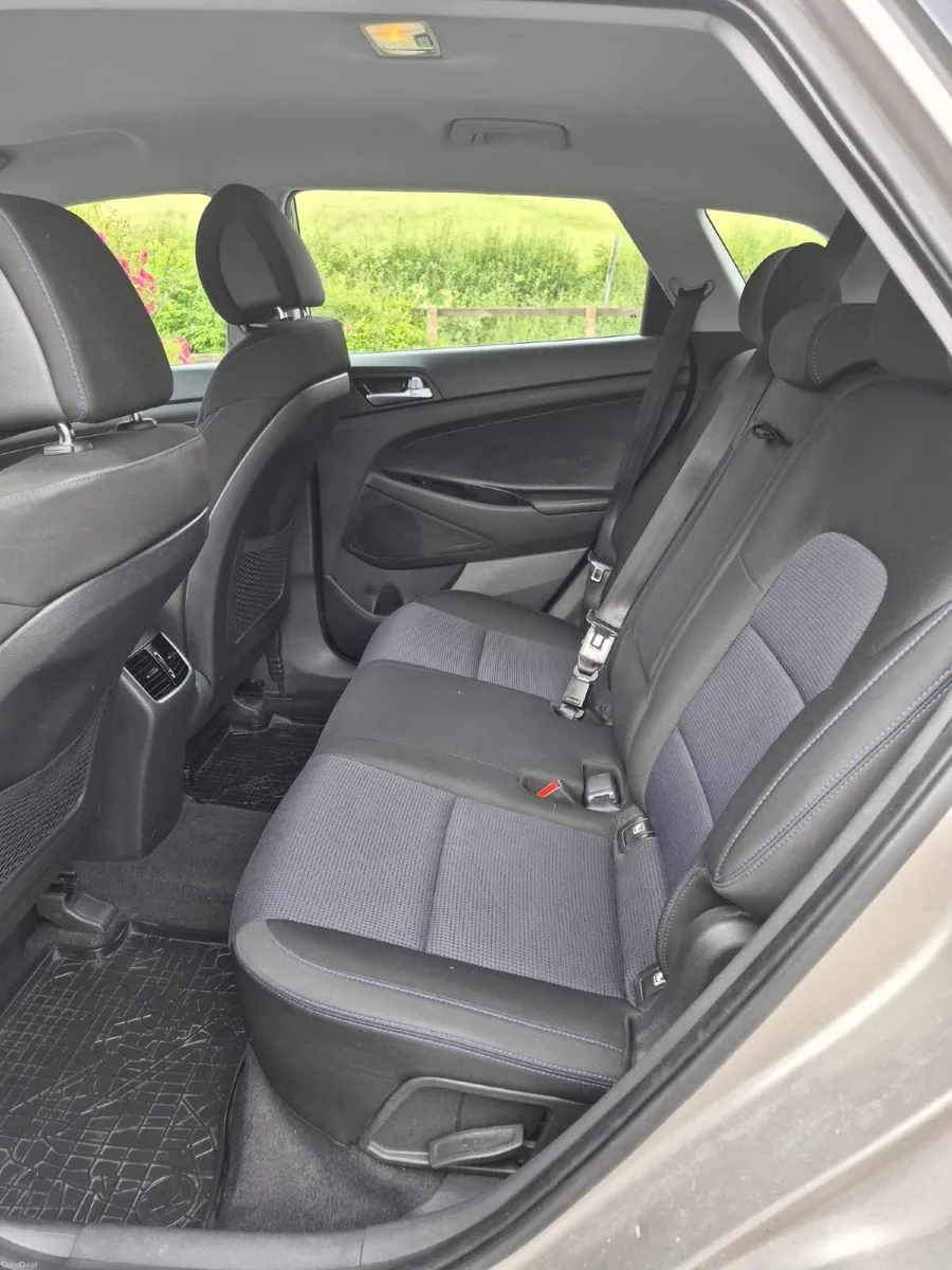 Hyundai Tucson 2017 automatic - Image 6