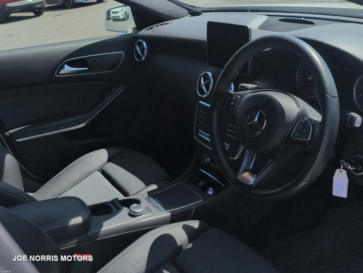 Mercedes-Benz A-Class A180 AMG AUTOMATIC - Image 6