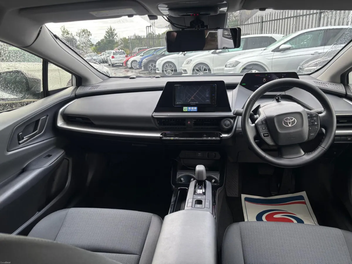 Toyota Prius Toyota Prius 2.0 petrol ,hybrid, full - Image 6