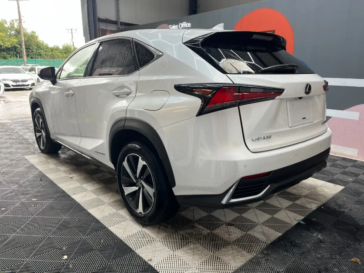 Lexus NX 2020 LEXUS NX300h PACKAGE  AUTOMATIC / CR - Image 5