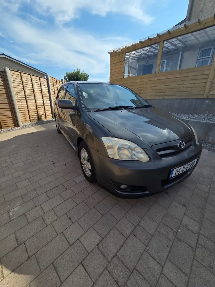 Toyota Corolla 2005 - Image 2