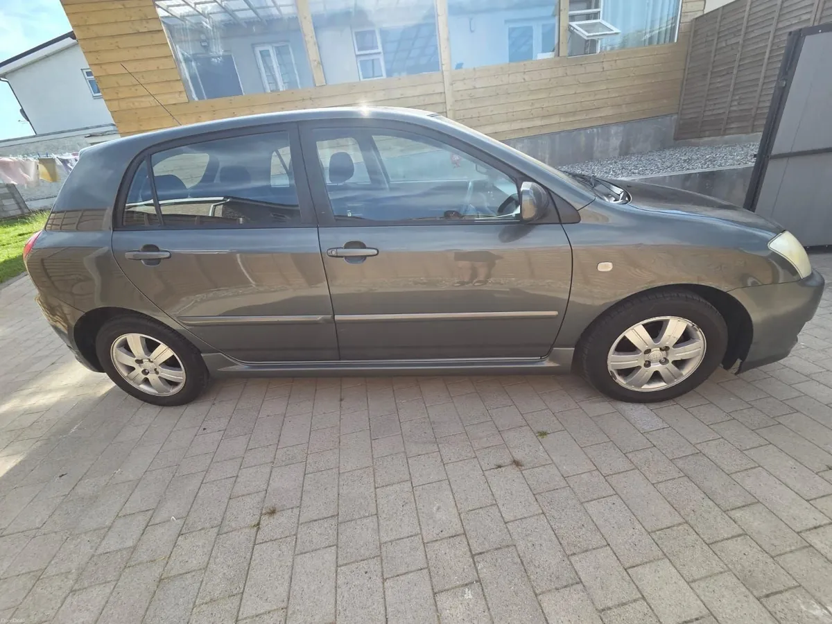 Toyota Corolla 2005 - Image 6