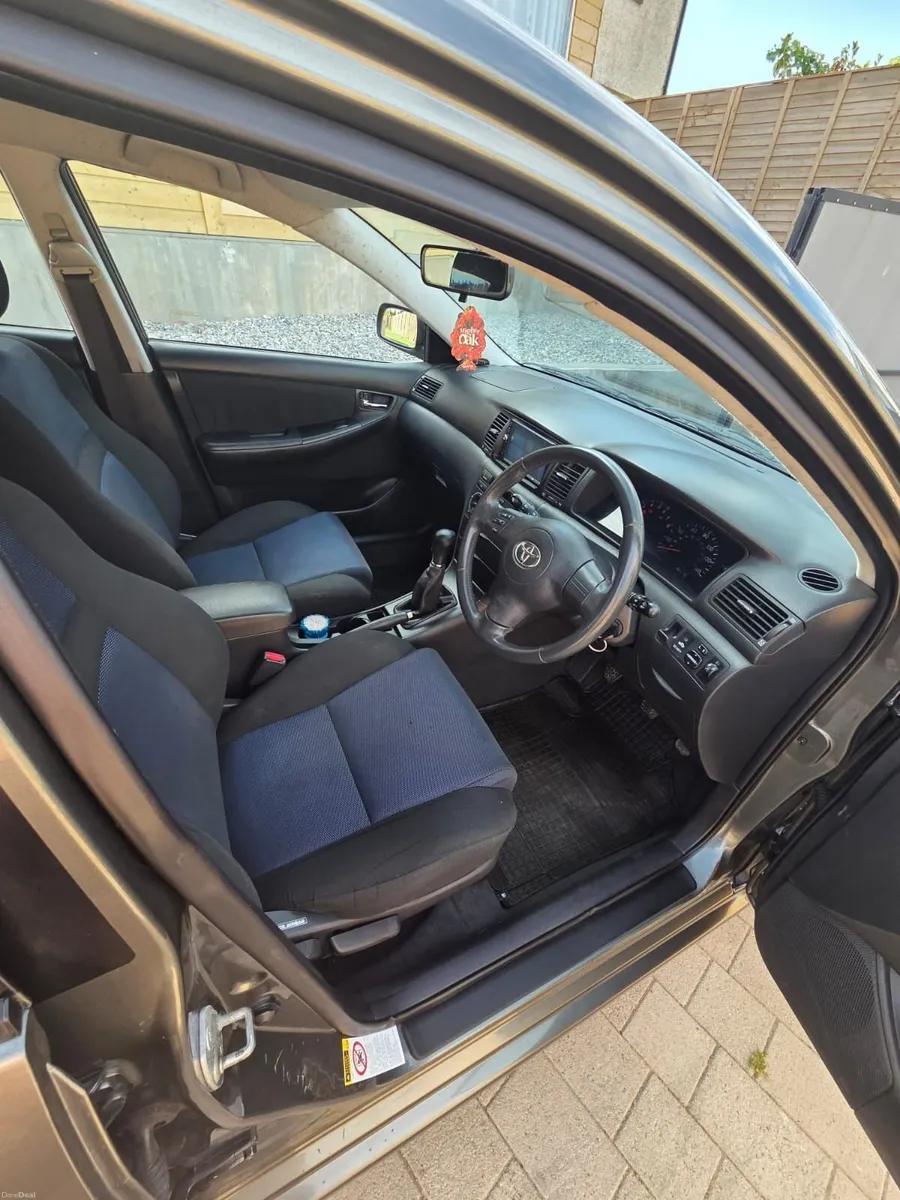 Toyota Corolla 2005 - Image 5