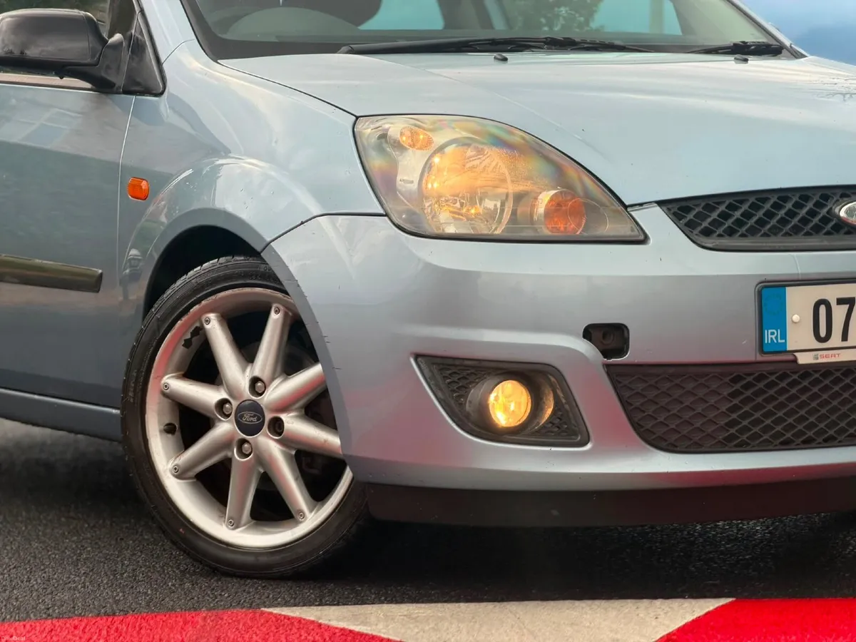 SUNROOF LOW KM 🚗 2007 Ford Fiesta 1.2 Petrol - Image 2