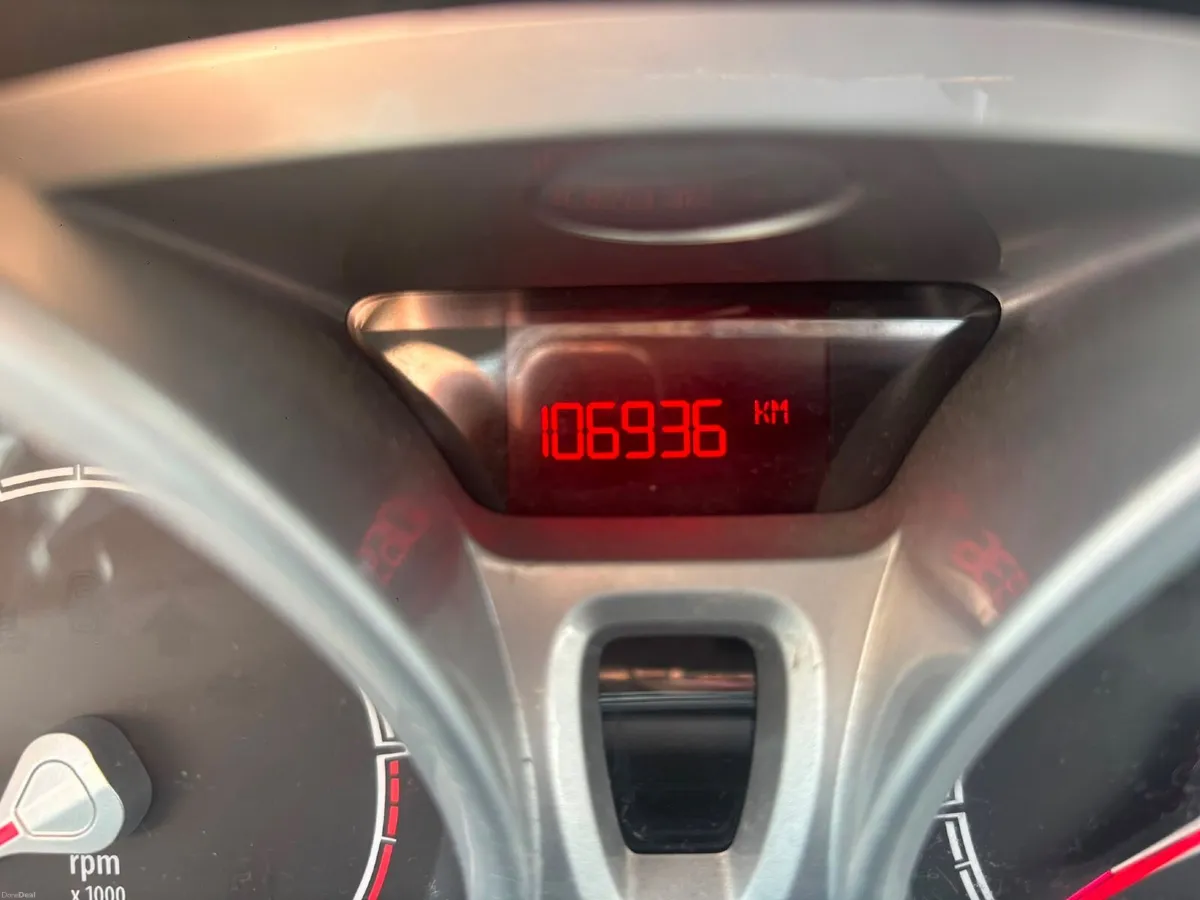Ford Fiesta 2011 - Image 3