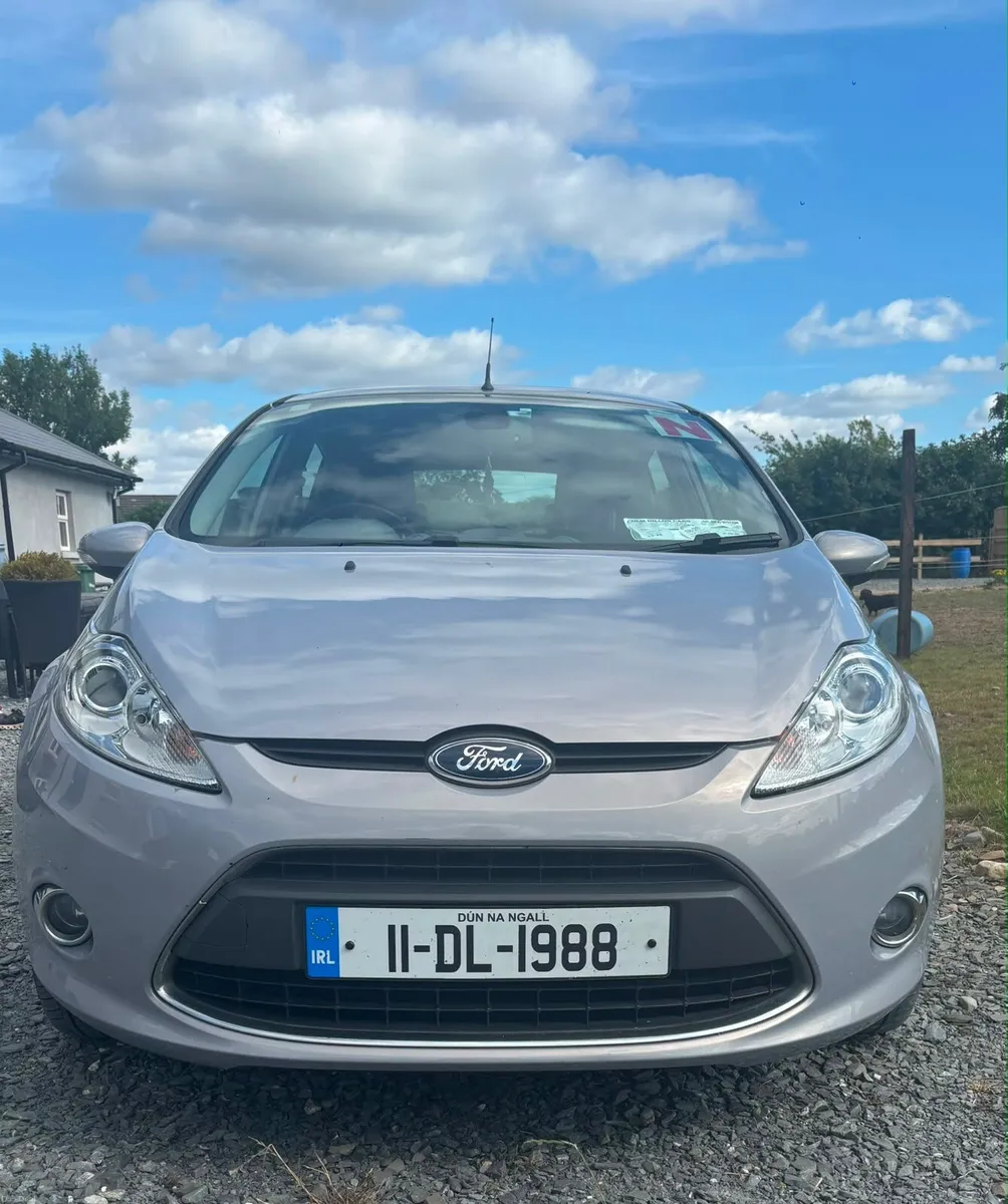 Ford Fiesta 2011 - Image 2
