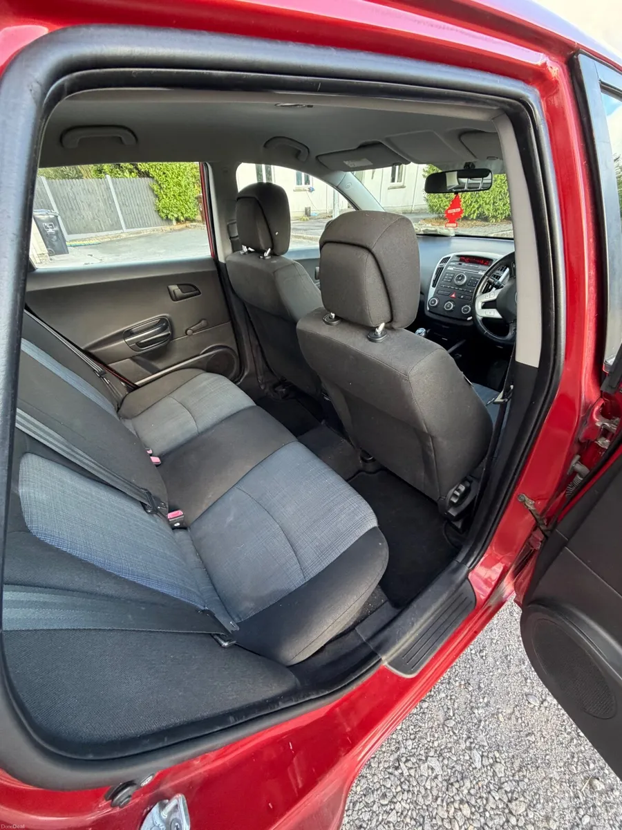 KIA CEE’D CRDI 1.6 DIESEL 14 MONTHS NCT - Image 4
