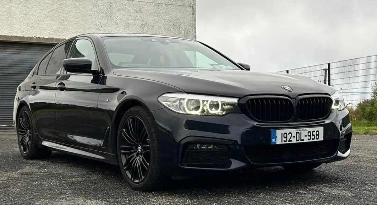 BMW X drive 520d - Image 1