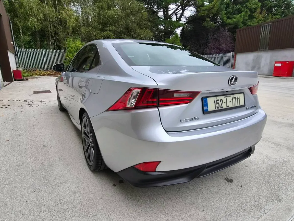 Lexus is 300h F Sport 132,300 km - Image 6