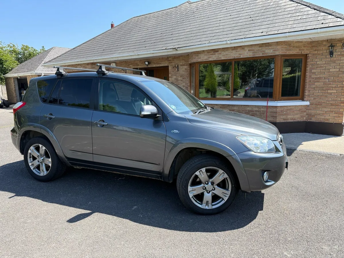 Toyota rav4 - Image 2