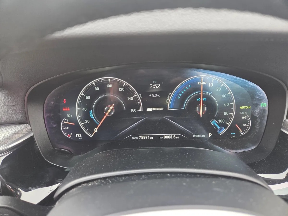 BMW 5-Series 2018 - Image 1
