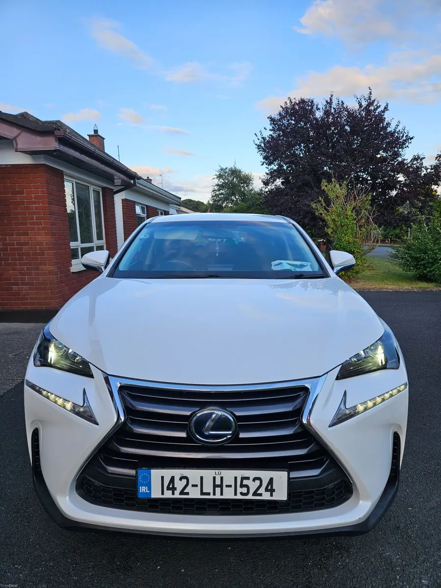 Lexus NX 300H 2014 - Image 5