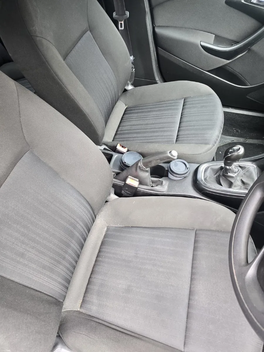 Opel Astra 2015 - Image 3