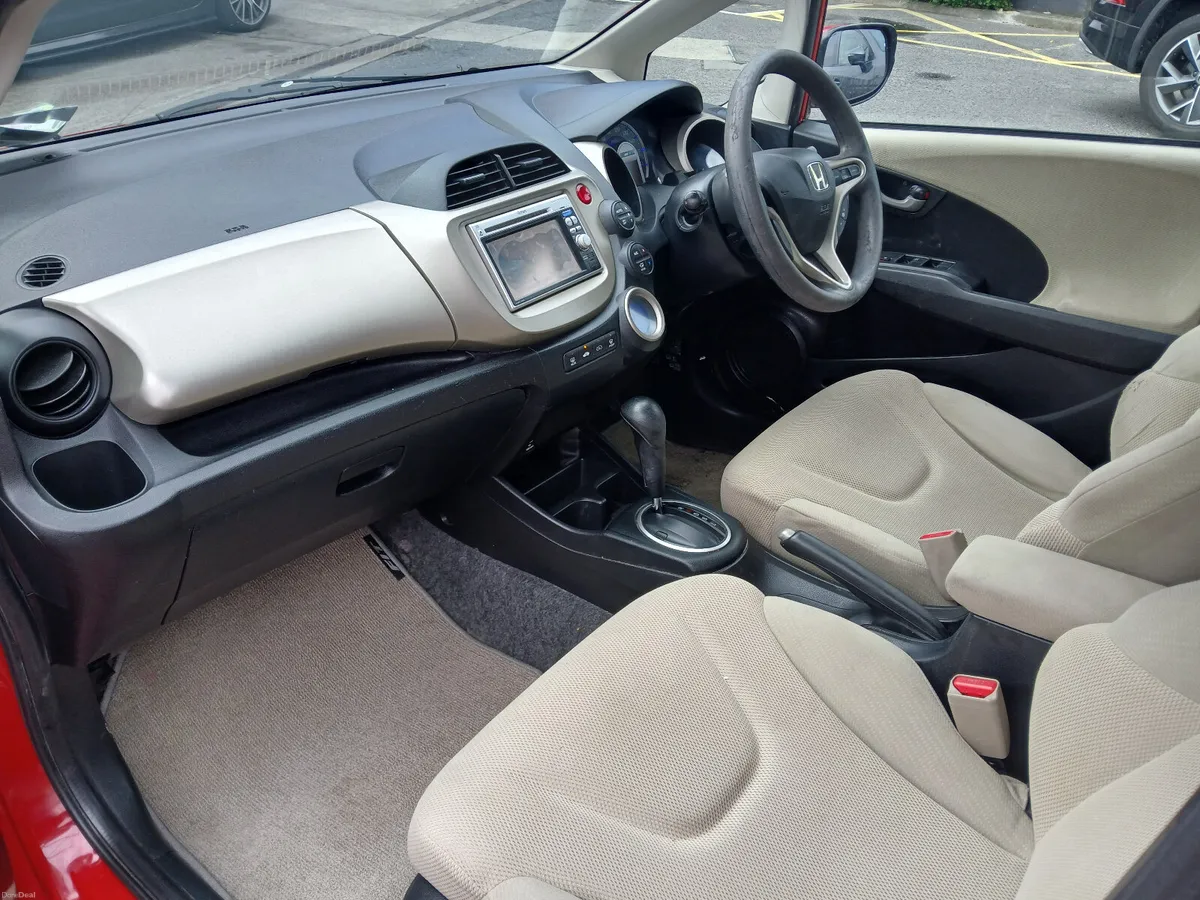Honda Fit 2010 Hybrid Auto  New NCT New Android - Image 6
