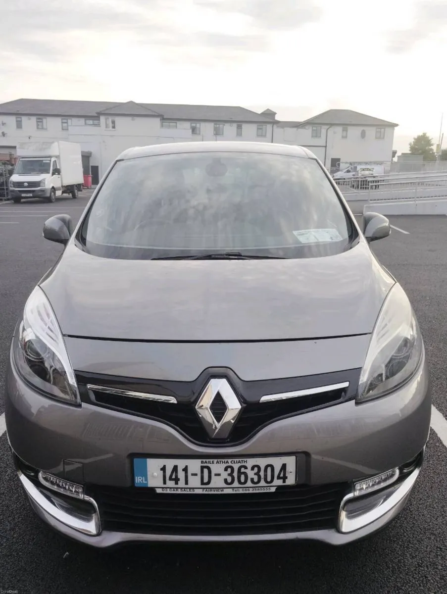 Renault Scenic III MPV - Image 1
