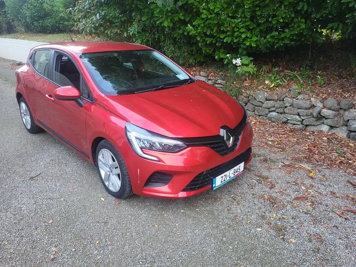 Renault Clio 2022 - Image 1