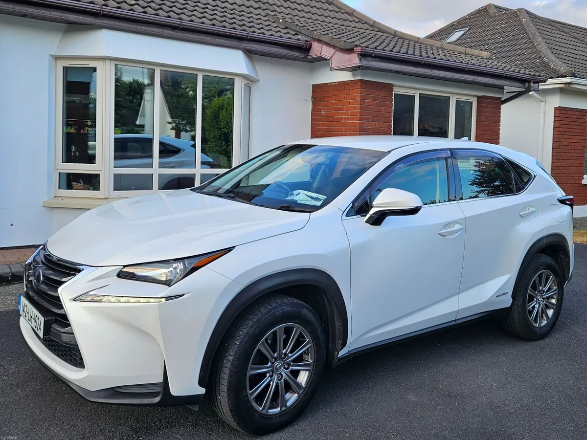 Lexus NX 300H 2014 - Image 1