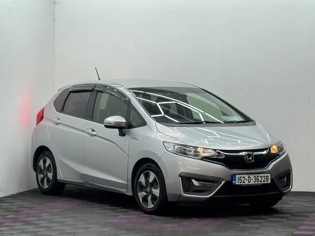 2015 Honda Fit 1.5P hybrid, Low Kms - Image 1