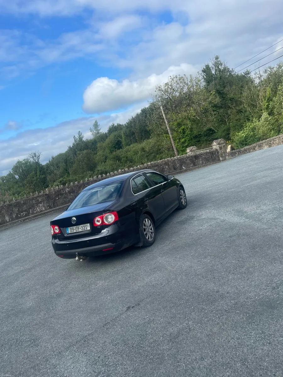 Volkswagon Jetta - Image 2