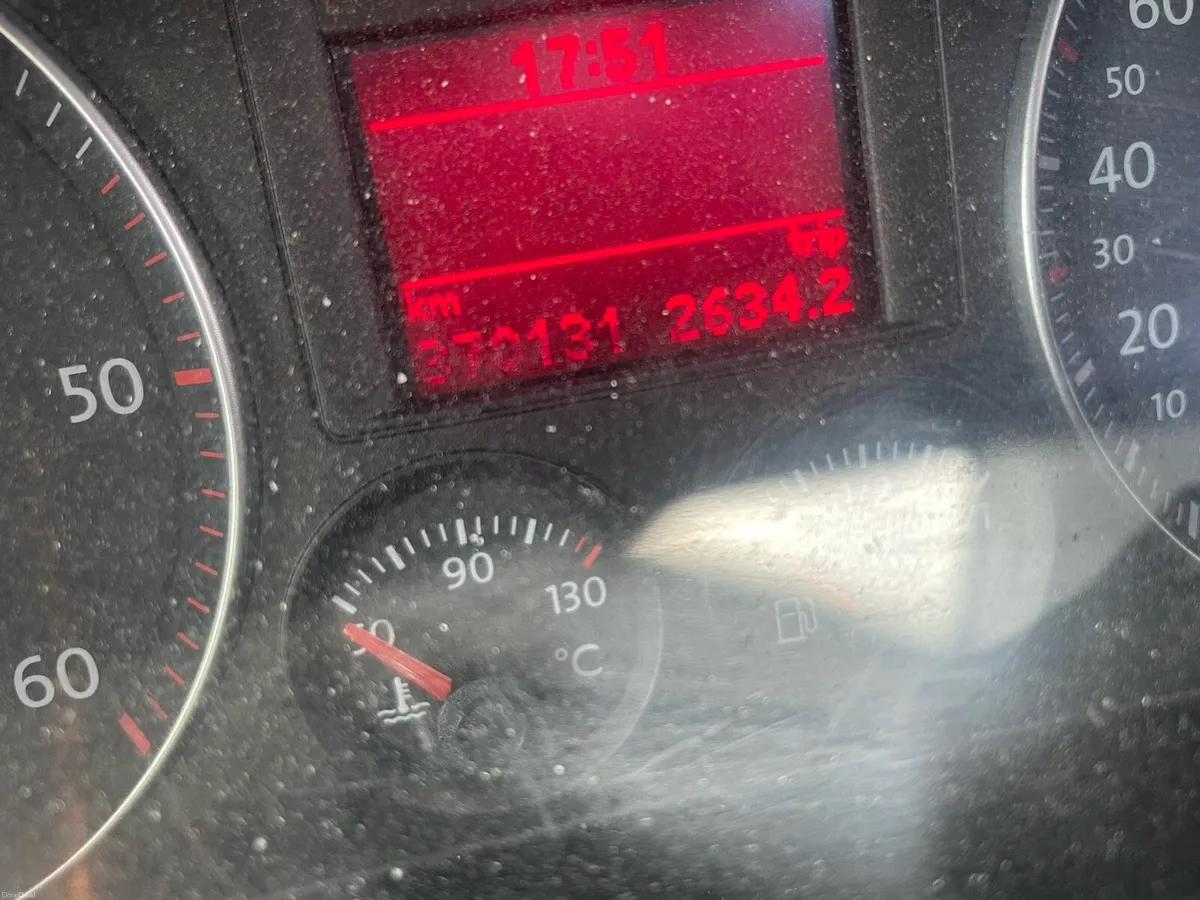 Volkswagon Jetta - Image 6