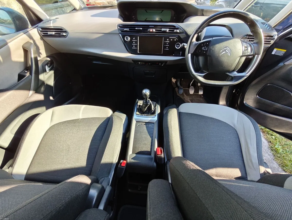Citroen C4 2016 Manual 7 seater for sale! - Image 3