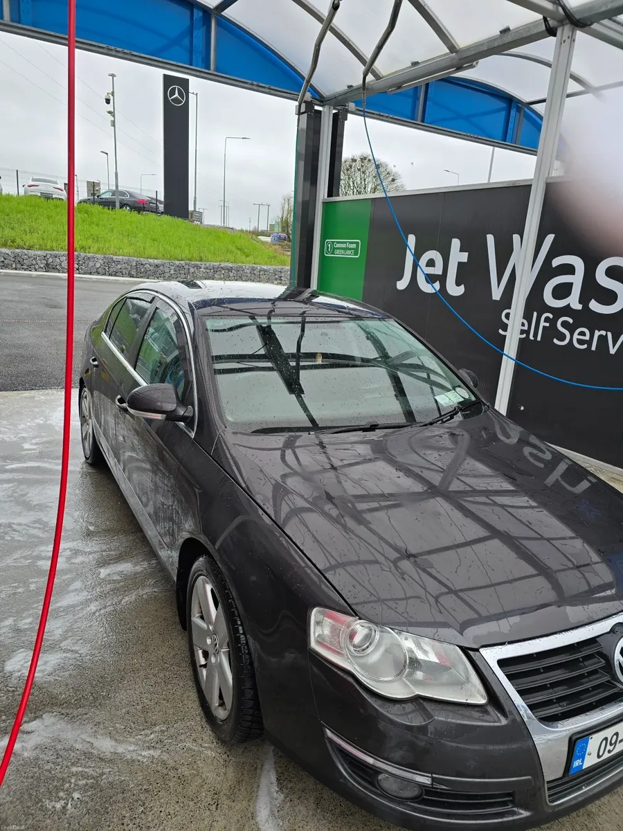 Volkswagen Passat 2009 - Image 6